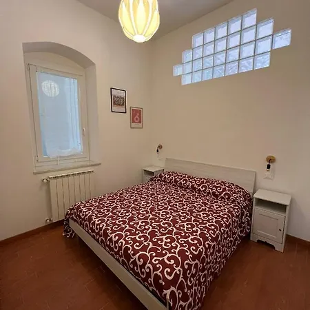 Spezialhouse * La Spezia